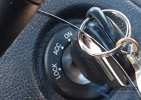 2013 Chrysler 200 Limited из США, поврежденный, VIN 1C3CCBCGXDN767943